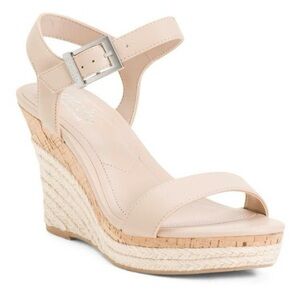 BRAND NEW Charles By Charles David Nude Wedge Sandals Size 7.5